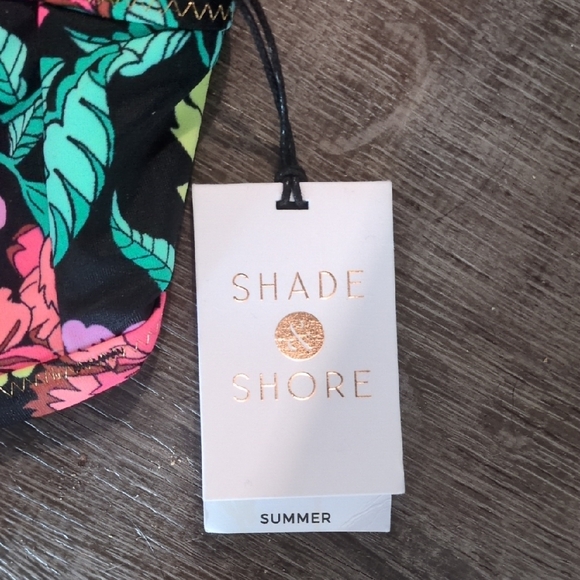 Shade & Shore Black and Pink Underwire Bra with Floral Design - Picture 2 of 6